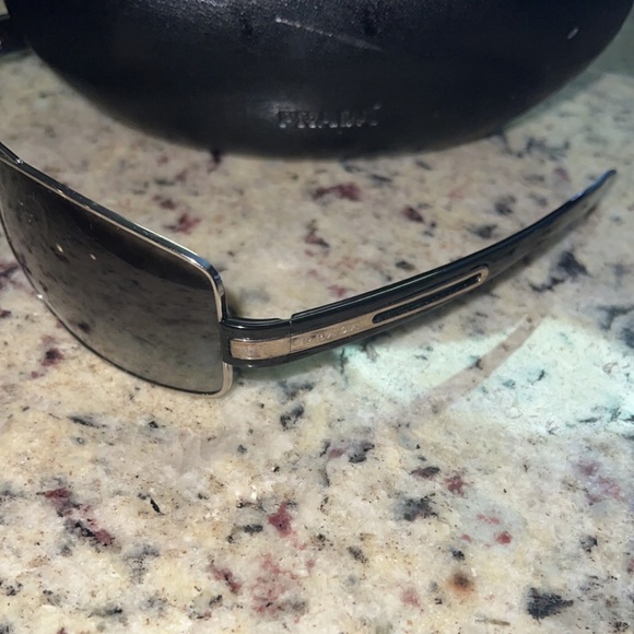 Prada Sunglasses! - Picture 6 of 8